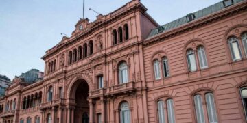 La reducción del gasto se frenó por el nivel de endeudamiento