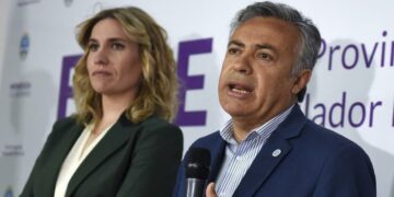 Cornejo anticipa una «oposición horizontal» y sin «liderazgo único»