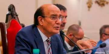 González asumió como presidente del peronismo