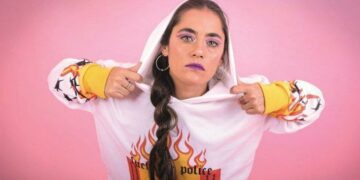 Entre la diversión y la política