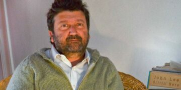 Tristeza y pesar por la muerte de Sergio Schmucler