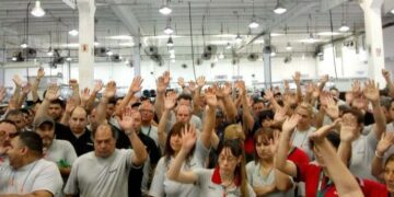 Smata firmó acuerdos para evitar despidos