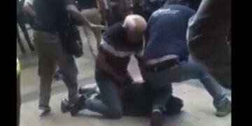 Quiso arrebatar $300.000 en pleno Centro y lo detuvieron los vecinos