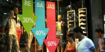 La actividad en los comercios  acumula 22 meses negativos