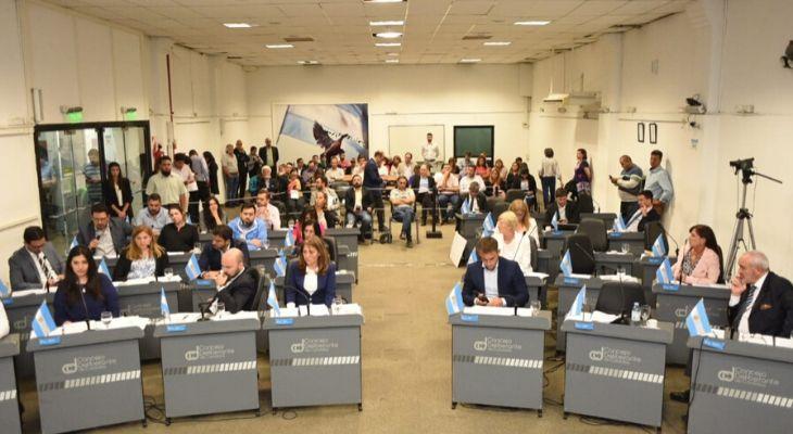 El Consejo aprobó el traspaso del agua al municipio y liquida la Crese El Consejo aprobó el traspaso del agua al municipio y liquida la Crese