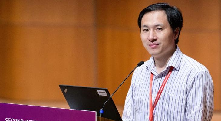 Tres años de cárcel para el científico chino que modificó bebés