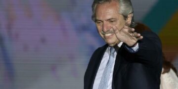 El Gobierno inyecta 100.000 millones de pesos para reactivar el consumo