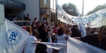 Se extiende el conflicto en los hospitales públicos