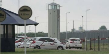 Son 900 los presos que están en huelga de hambre en Bouwer