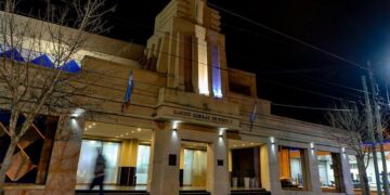 Dejaron a su hijo de un año en el auto para ir a jugar al casino 