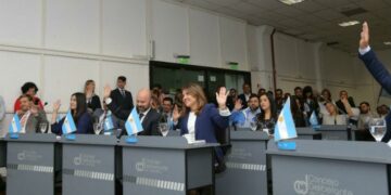 Con aval opositor, avanza el traspaso del contrato del agua