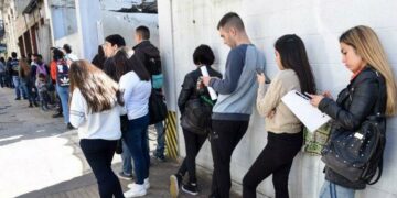Mujeres y jóvenes siguen al tope de la desocupación en Córdoba