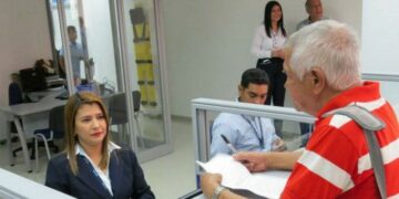 Evalúan un aumento salarial remunerativo para privados