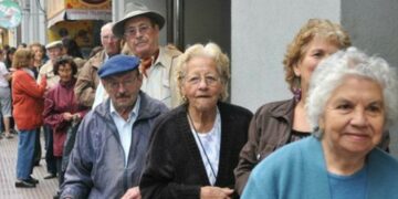Los jubilados con la mínima recibirán un extra en diciembre y enero