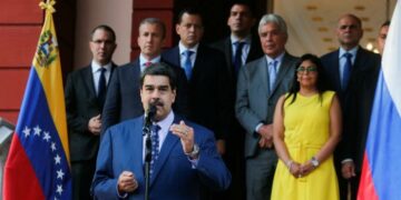 Fernández no invitó a Maduro, Áñez y Rohani