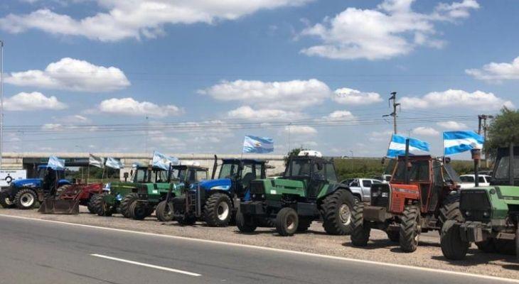 "Tractorazo": Productores protestaron contra la suba de retenciones