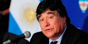 Zannini pide que declare el ex jefe de la Interpol