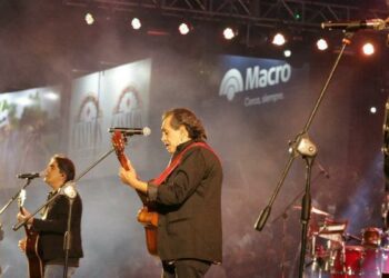 Los Nocheros cautivaron a unas 10.000 personas en Jesús María