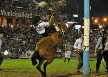 Un jinete murió aplastado en Jesús María