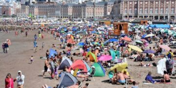 Durante el primer fin de semana largo del año se gastaron $ 18.038 millones