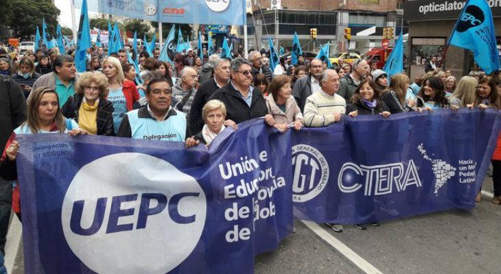 La Uepc le reclama a la Provincia una oferta salarial
