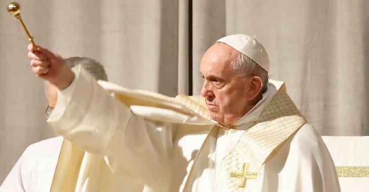 El papa no aprobaría la ordenación de curas casados en el Amazonas