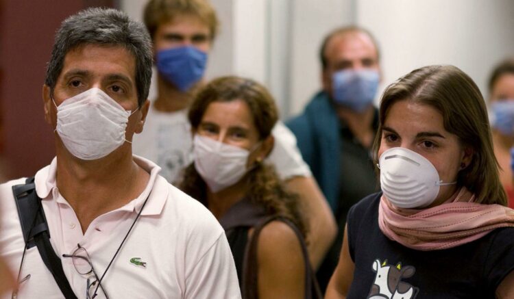 Los casos por contacto estrecho superan a los que contrajeron el virus
