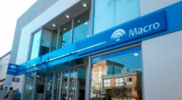 Banco Macro abre sus puertas para el retiro de dinero