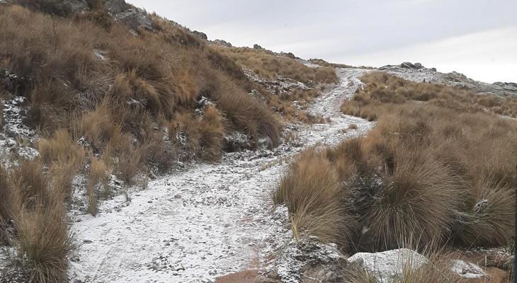 Cayeron las primeras nevadas en la zona de traslasierra de Córdoba