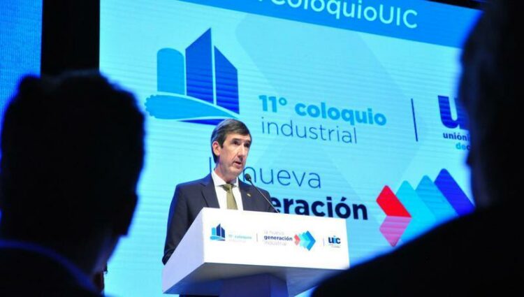Para la industria local "la solución es la inversión privada"