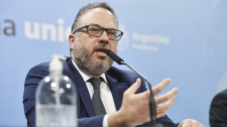 Kulfas retoma la idea sobre la Ley de Hidrocarburos