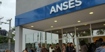Se oficializó la suspensión del cobro de deuda a las provincias