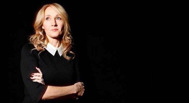 J.K. Rowling se defiende de las acusaciones: Están basados en hechos reales