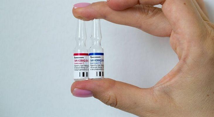 Rusia distribuyó el primer lote de su vacuna contra el coronavirus