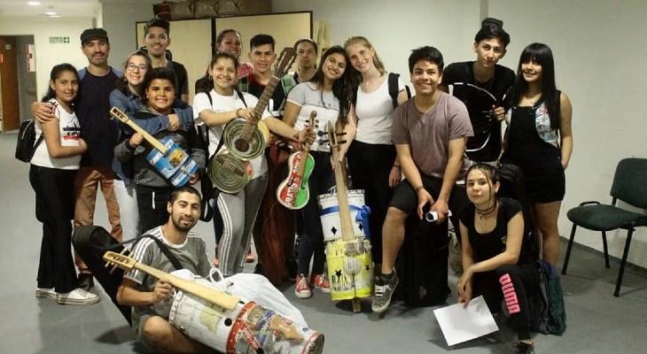 La Orquesta de instrumentos reciclados busca abrir su escuela-taller