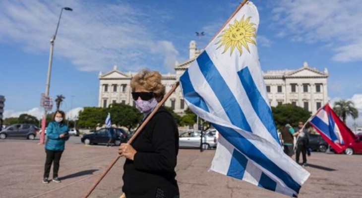 Uruguay en riesgo de colapso sanitario por el brote de coronavirus