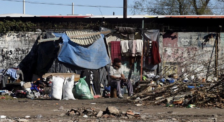 La mitad de los hogares está en la línea de pobreza