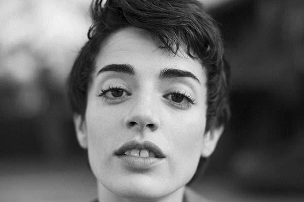 Zoe Gotusso lanzó su primer disco como solista
