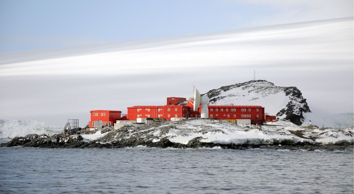 Luego del sismo en la Antártida, la Armada Argentina despliega su apoyo