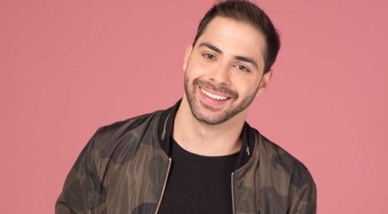 Grego Rossello llega con su show de stand up