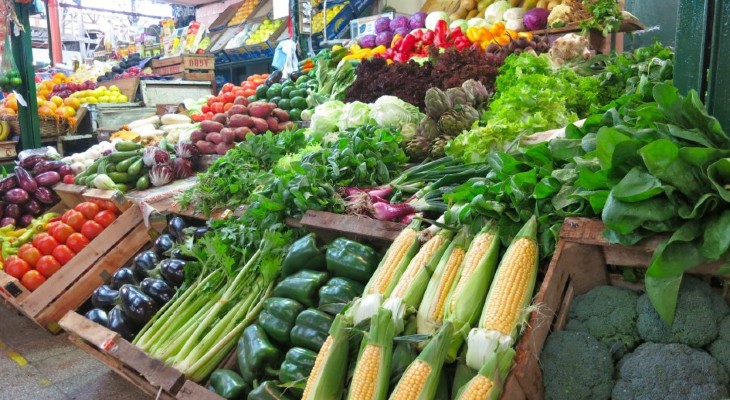 El Gobierno busca contener el aumento en frutas y verduras