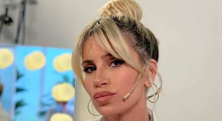 Flor Peña habló tras aplicarse la vacuna china: "Es un experiencia re linda" Flor Peña habló tras aplicarse la vacuna china: "Es un experiencia re linda"