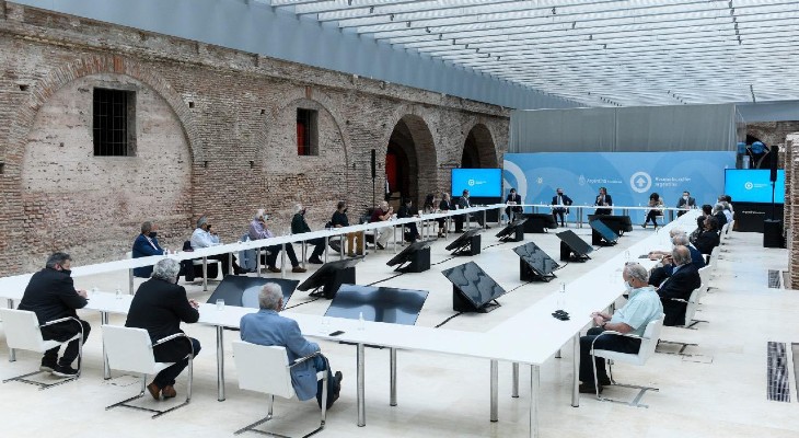 Las paritarias superarían hasta en cuatro puntos a la inflación Las paritarias superarían hasta en cuatro puntos a la inflación