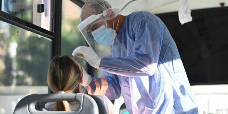 Advierten un incremento en los indicadores de la pandemia