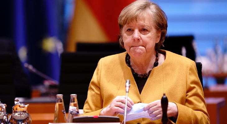 Merkel, entre la ultraderecha y la nueva pandemia