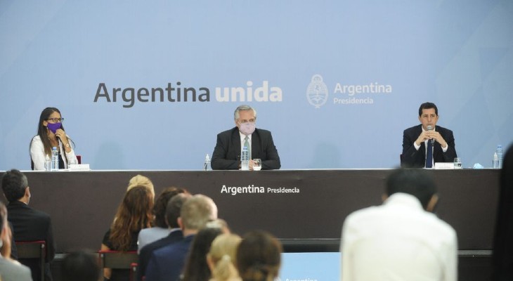 Fernández firmó con los gobernadores el acuerdo contra la violencia de género