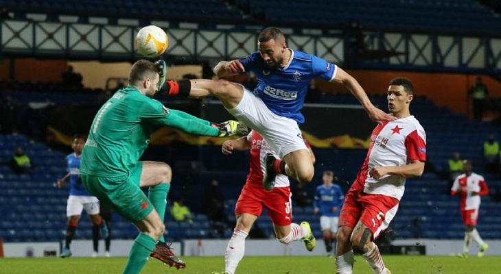 ´Esto es de cárcel´: la patada que conmueve al mundo del fútbol ´Esto es de cárcel´: la patada que conmueve al mundo del fútbol