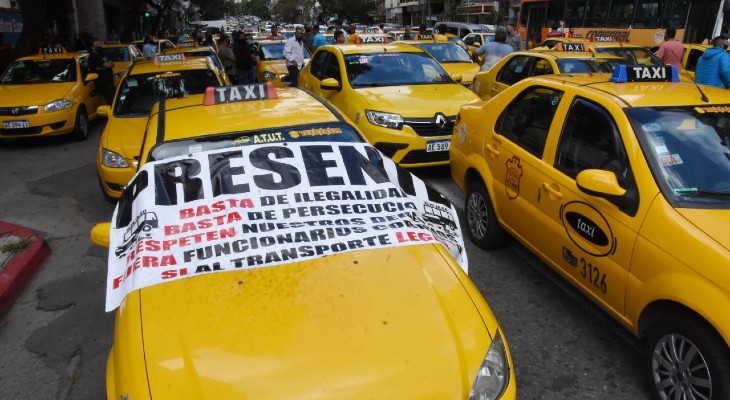 Taxistas volvieron a protestar contra Uber y el transporte ilegal