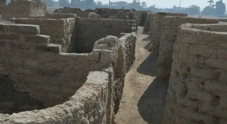 Descubren restos de una ciudad egipcia perdida hace 3.000 años