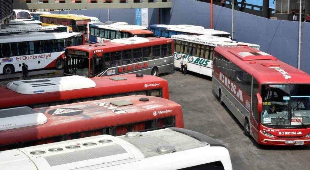 Piden un aumento del 87% en el transporte interurbano